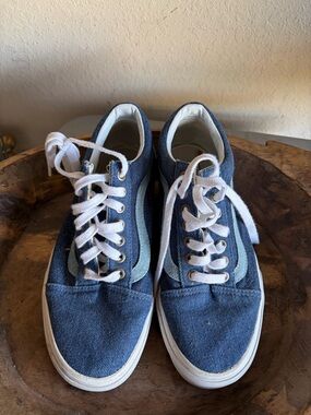 Vans womens DENIM Navy Canvas Sneakers with Light Blue Stripe